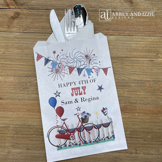 Our 4th of July Personalized Favor Bags are perfect for your party! Printed in red, white and blue these are perfect for napkin and utensils, or fill with cookies.