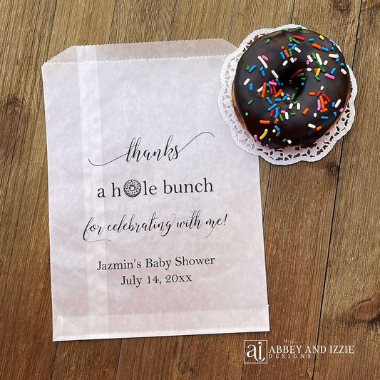 Elevate your shower with our customizable Baby Shower donut bags! These will add a special touch to your celebration while keeping your donut treats fresh. With our high-quality glassine bags, perfect for any themed shower.