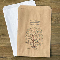 Personalized family reunion favor bags that can be used as utensil bags also.  Your choice of white or brown bag each is printed with a beautiful tree and personalized with the family name and reunion date. 