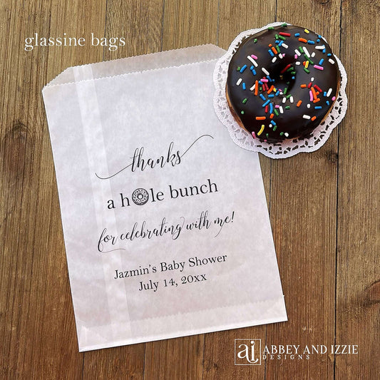 Elevate your shower with our customizable Baby Shower donut bags! These will add a special touch to your celebration while keeping your donut treats fresh. With our high-quality glassine bags, perfect for any themed shower.