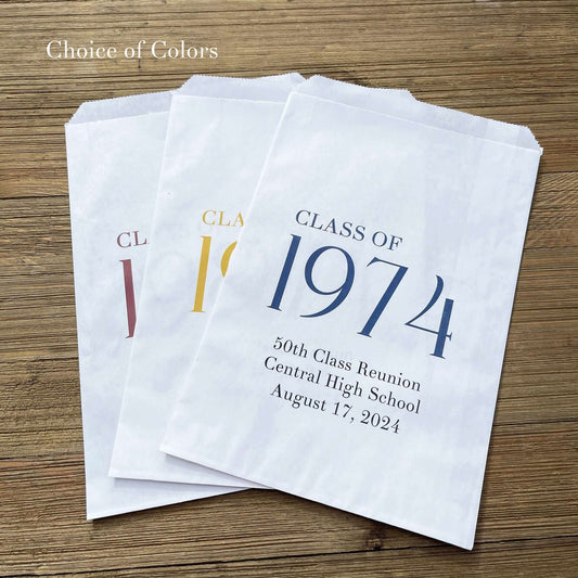 Class Reunion Favor Bags that can be made for any year. Personalized reunion bags with year, school and date. Favor bags can be filled with treats, cookies or used for napkin and utensils.