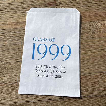Class Reunion Favor Bags that can be made for any year. Personalized reunion bags with year, school and date. Favor bags can be filled with treats, cookies or used for napkin and utensils.