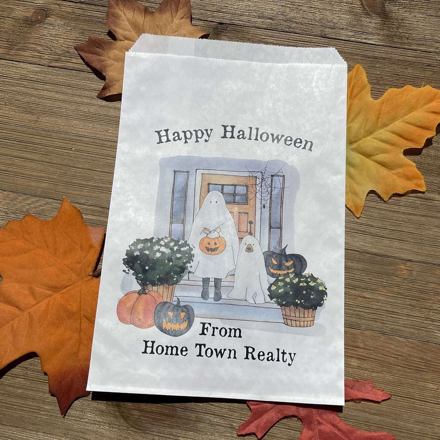  Fill these adorable Halloween Candy Bags Personalized to the brim for trick or treat or trunk or treat.  Personalzied candy bags that can be used for business promotion at Halloween.  