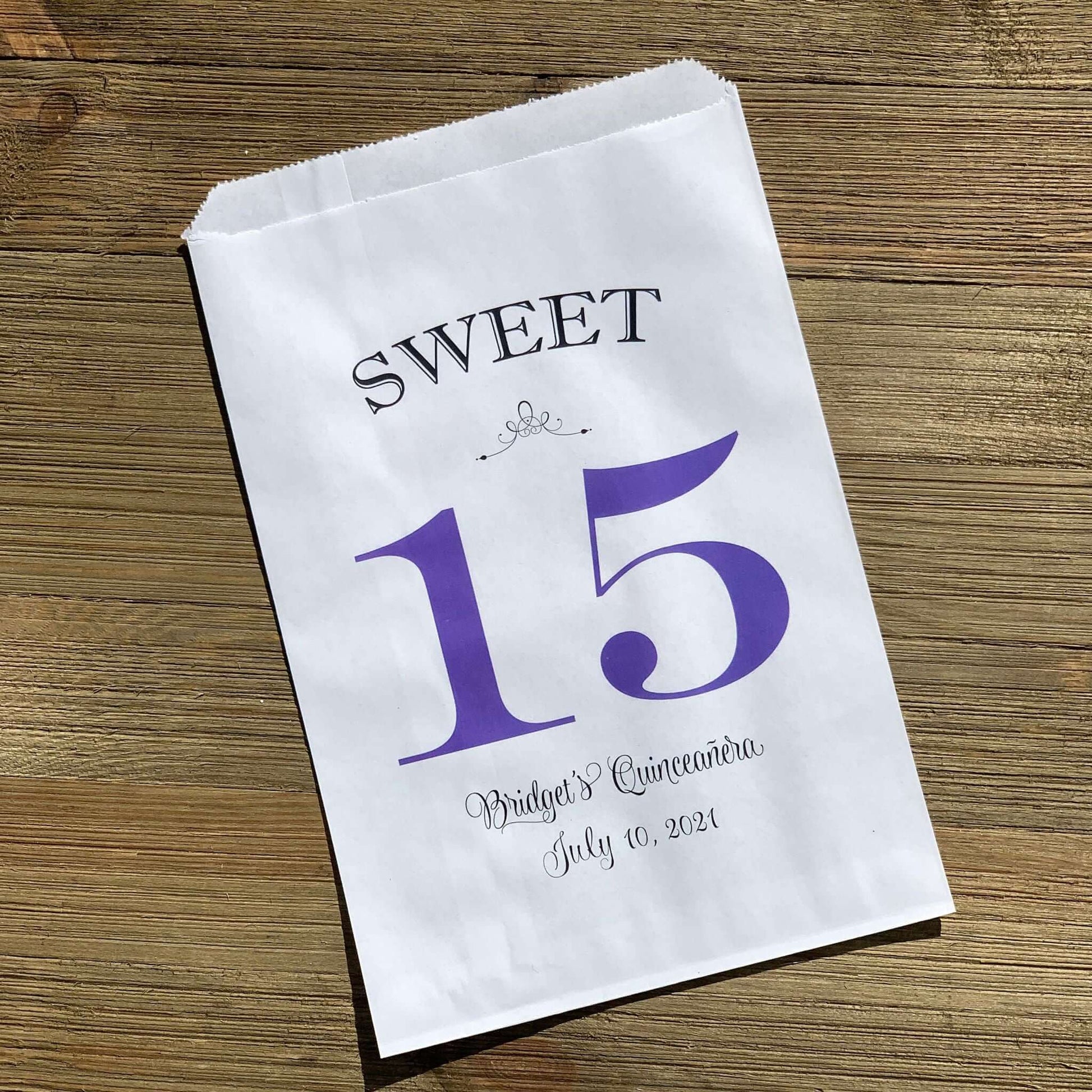 Quinceanera Favor Bags Personalized for the Guest of Honor Printed with a large sweet 15, your choice of 5 color.